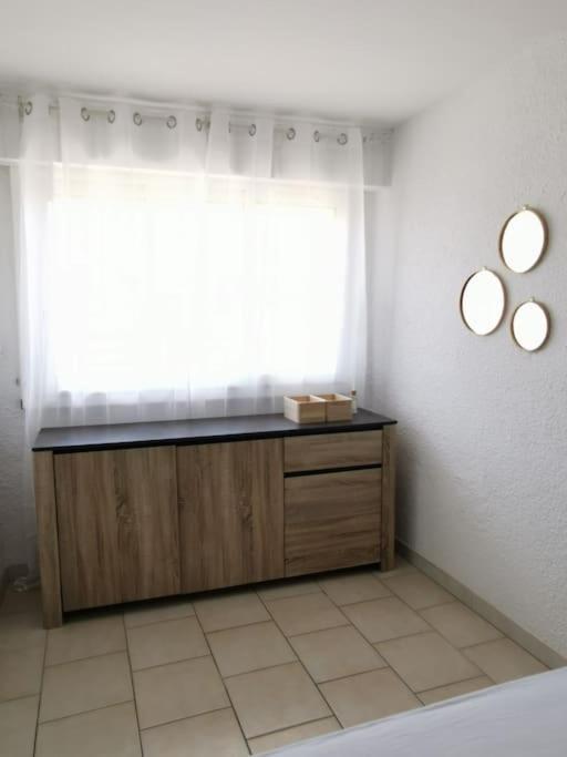 Plage Des Chalets Appartement T2+Terrasse Gruissan Bagian luar foto